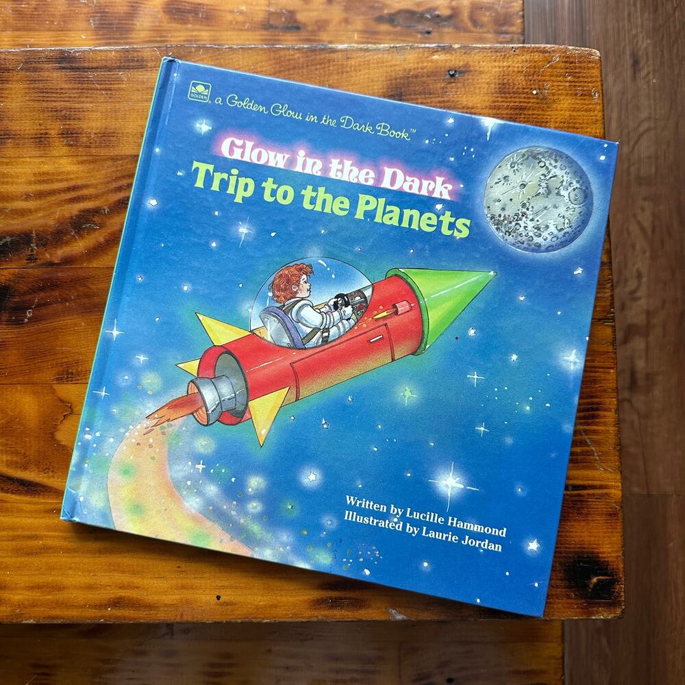 Vintage 1990 Glow In The Dark Trip To The Planets Hardcover Book